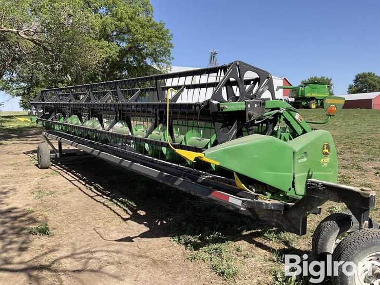 2009-john-deere-630f-image-1