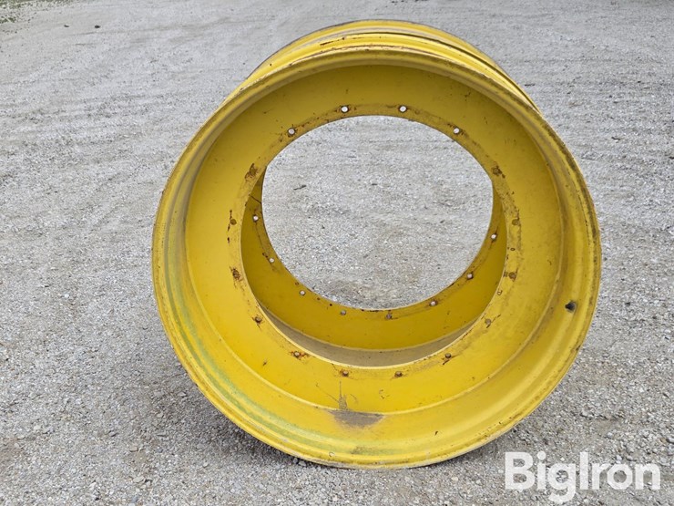 john-deere-12-image-2