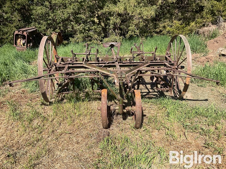 john-deere-2-image-2