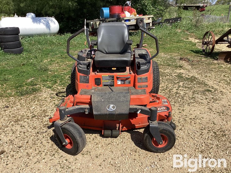 kubota-zd326-image-2
