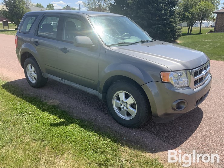 2009-ford-escape-xls-image-3