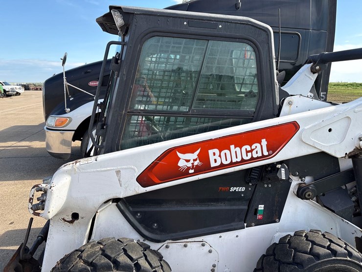 2021-bobcat-s76-image-22