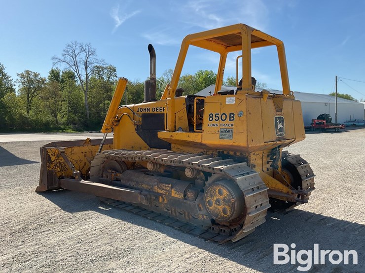 1990-deere-850b-image-7