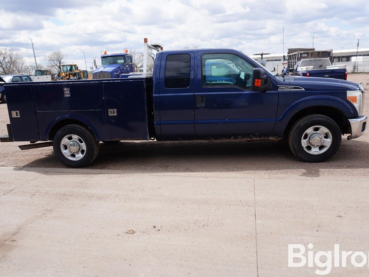 2011-ford-f250-xlt-image-4