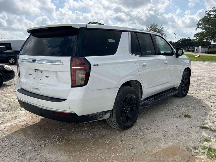 2022-chevrolet-tahoe-image-3