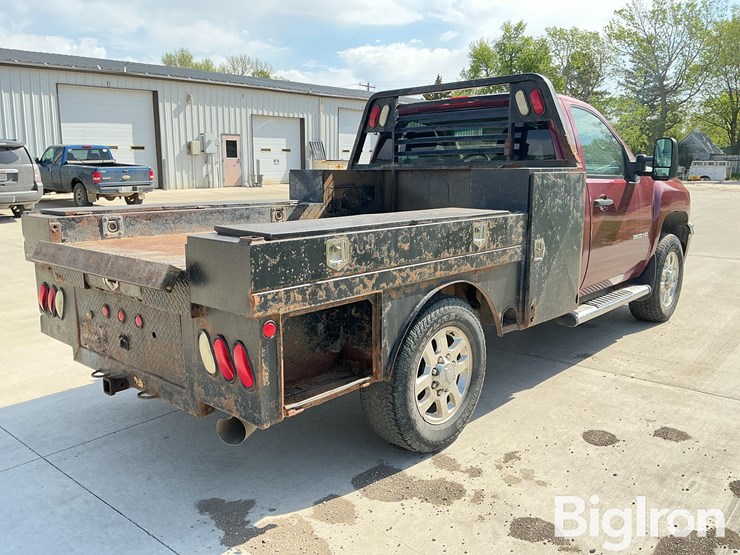 2013-chevrolet-3500hd-image-5
