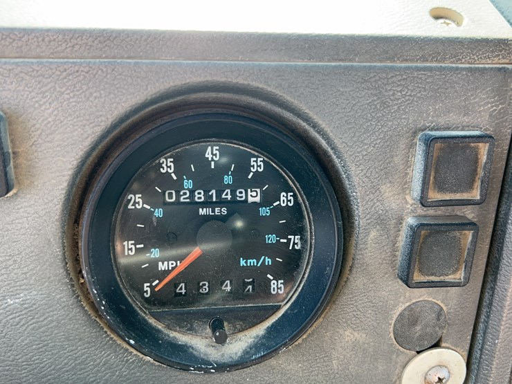 2001-mack-rd600-image-50