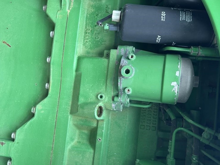 2004-john-deere-8220t-image-22