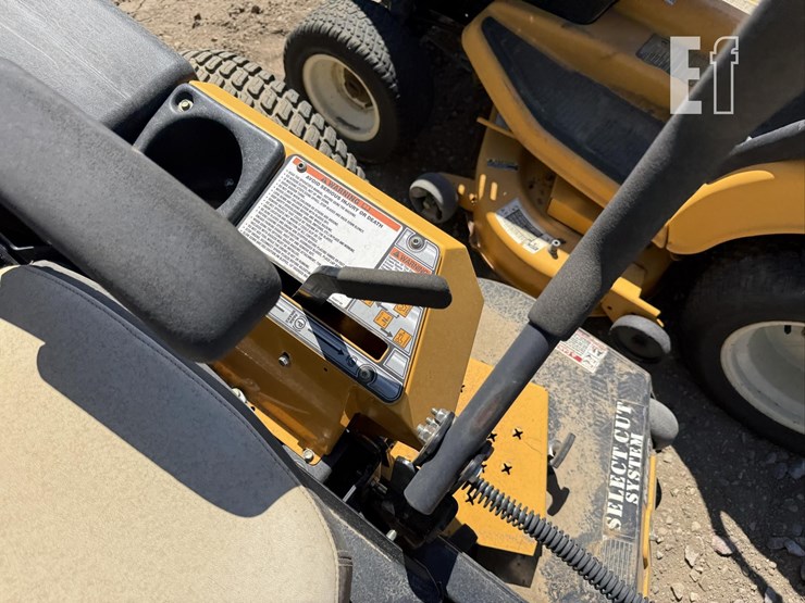 cub-cadet-tank-m60-image-25