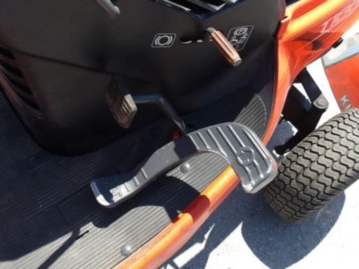 2013-kubota-t1880-image-13