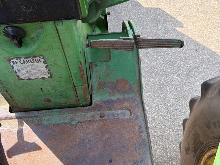 john-deere-4020-image-35