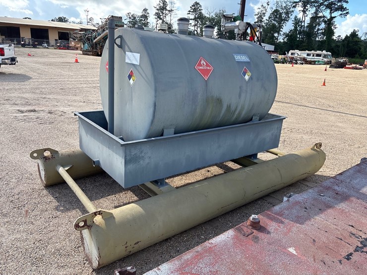 #36789-•-500-gallon-diesel-fuel-tank-with-electric-pump-image-3