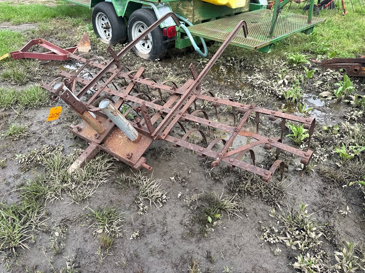 7'-pea-weeder-image-1