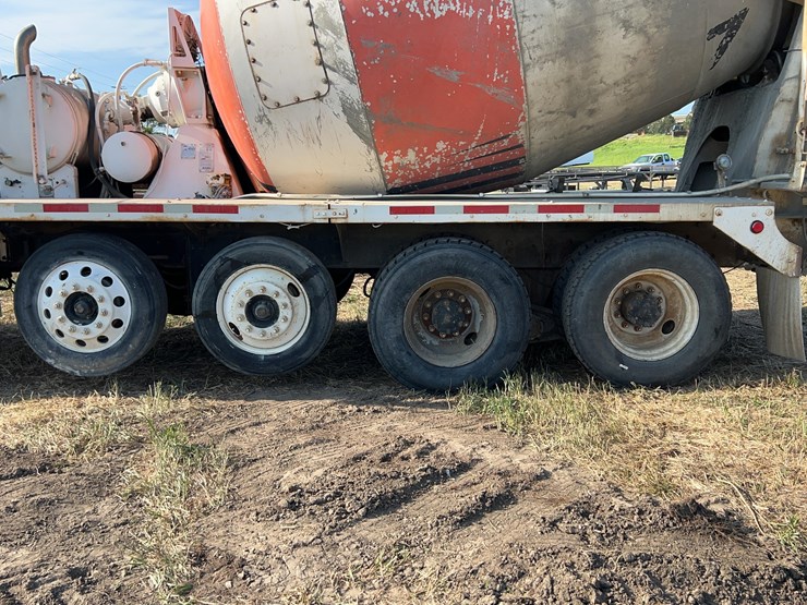2001-mack-rd600-image-10