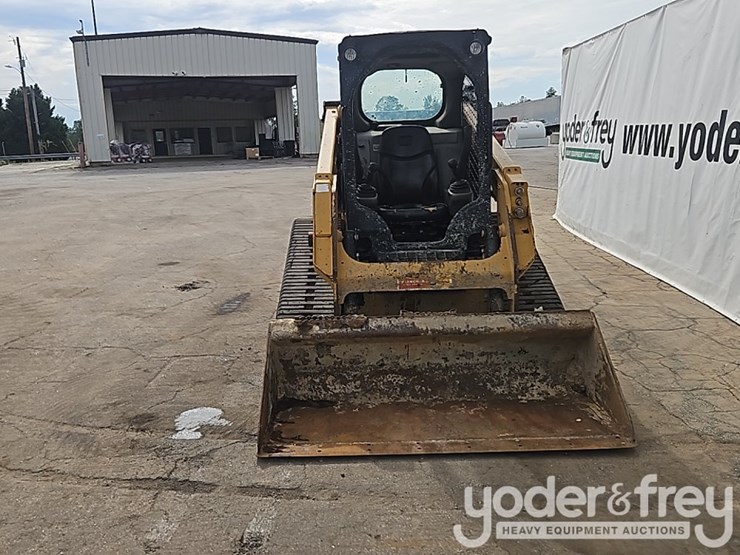 2018-caterpillar-249d-image-8
