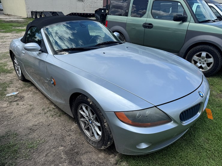 2003-bmw-z4-2.5i-roadster-convertible-convertible-top-motor-not-functioning---must-let-down-manually-image-2