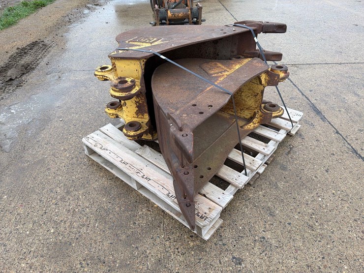 caterpillar-307c-image-13