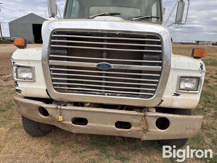 1992-ford-8000-image-9