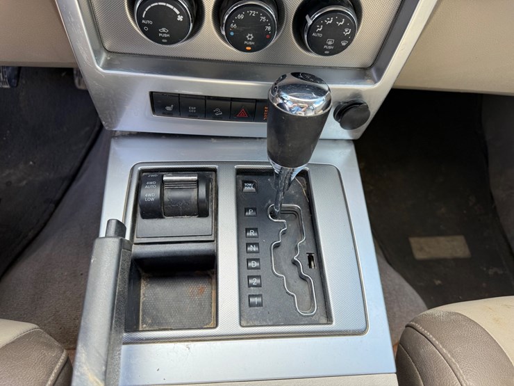 2008-jeep-liberty-image-48