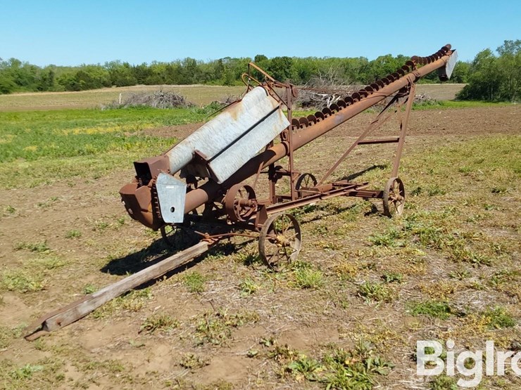 john-deere-25-image-1