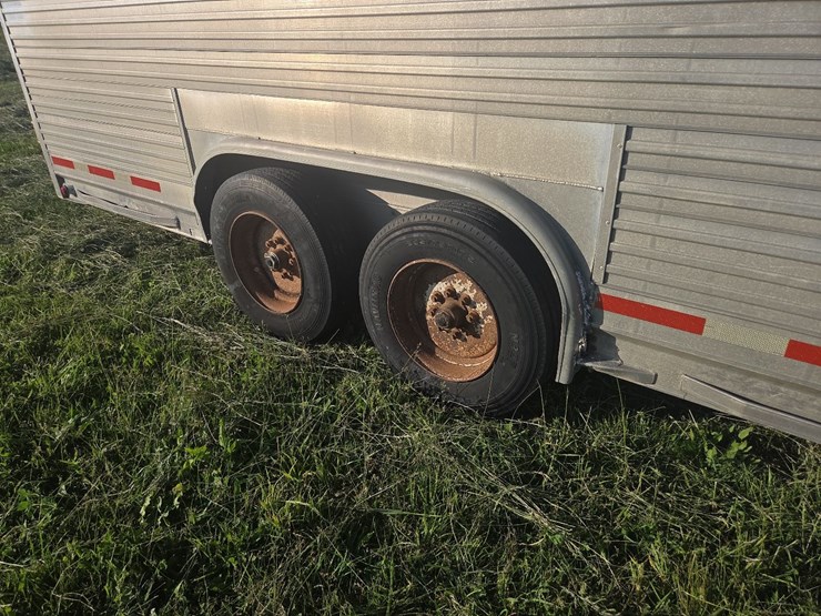2002-eby-ruffneck-8'x24'-aluminum-livestock-trailer-image-9