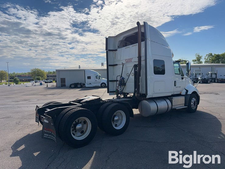 2017-international-prostar-image-5
