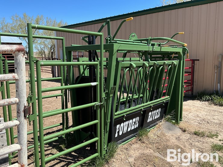 powder-river-working-chute-w/-palpation-cage-image-5