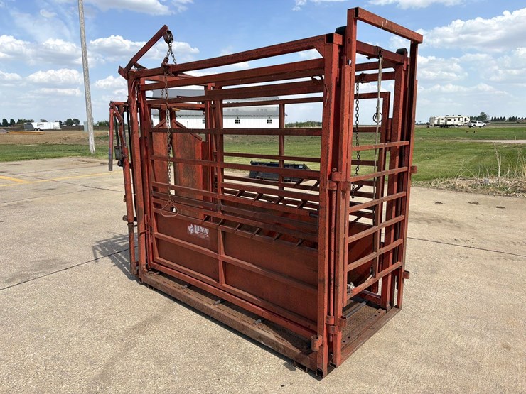linn-7ft-cattle-working-chute-image-1