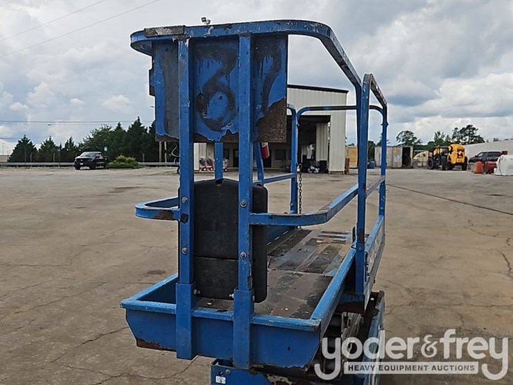 2015-genie-gs1930-image-18