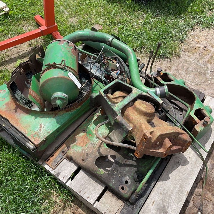 JOHN DEERE 3020