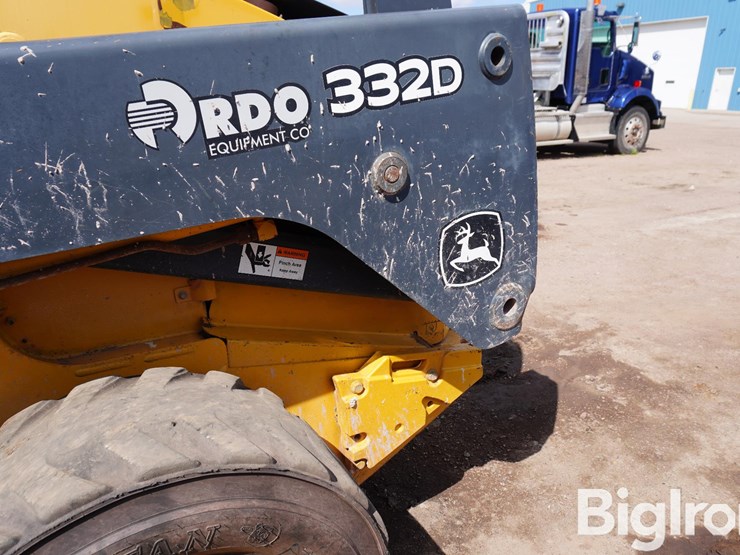 deere-332d-image-20