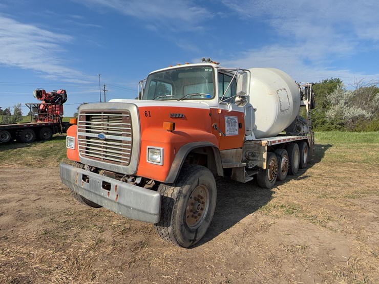 1996-ford-lt9000-image-1