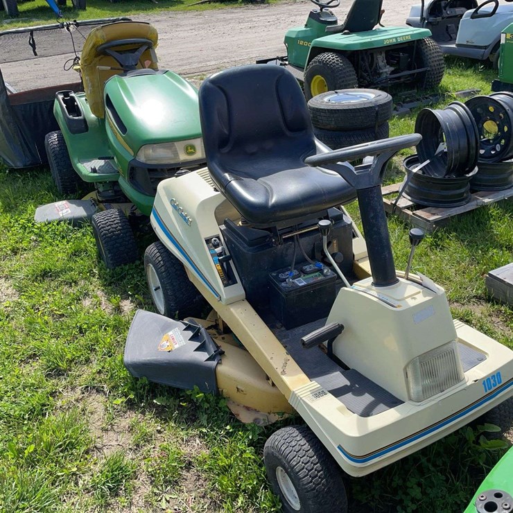 CUB CADET 1030