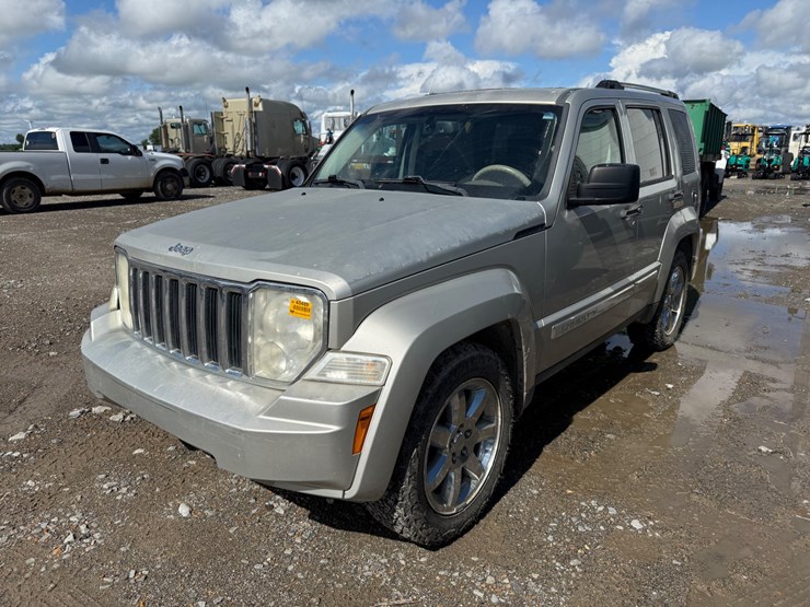 2008-jeep-liberty-image-1