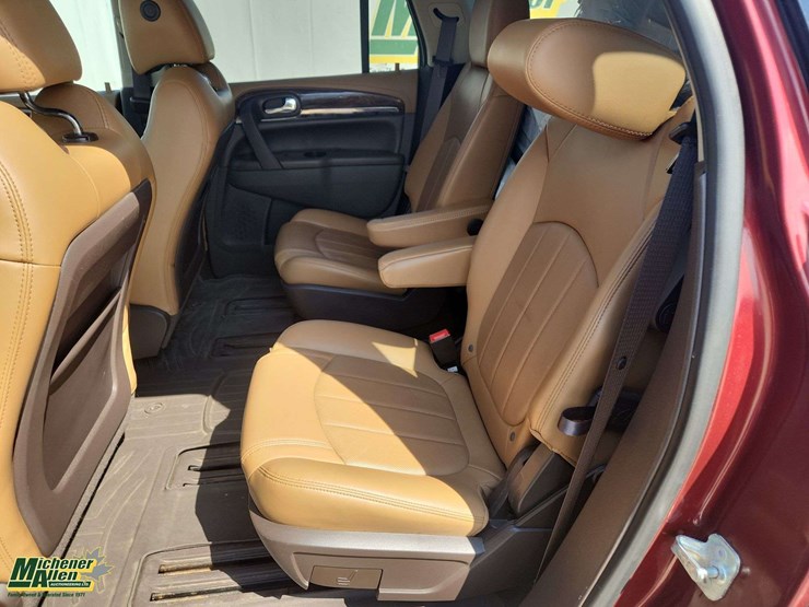 2017-buick-enclave-image-15