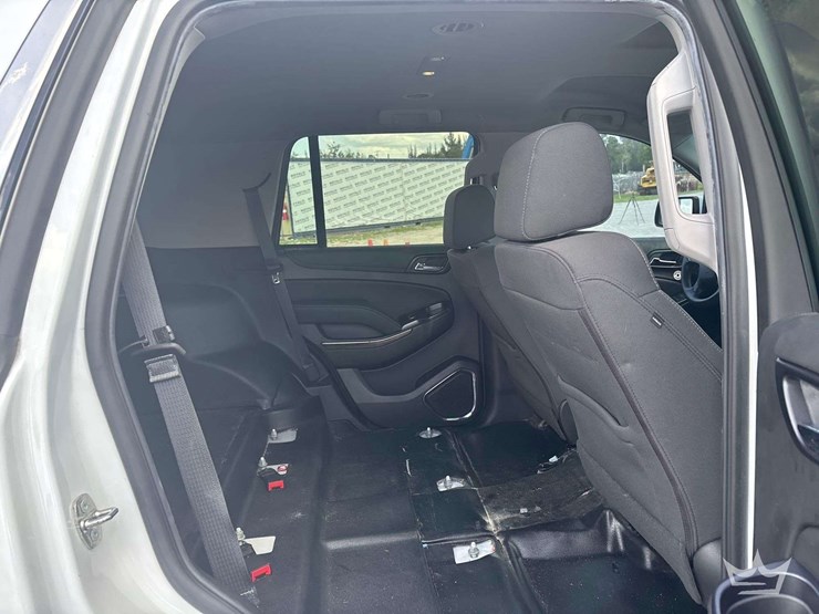 2019-chevrolet-tahoe-image-25