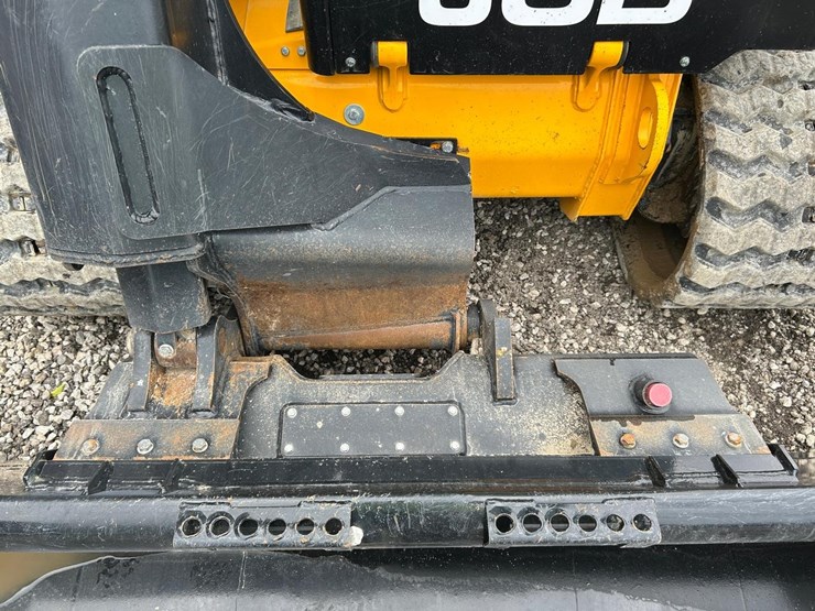2023-jcb-3ts-8t-image-10