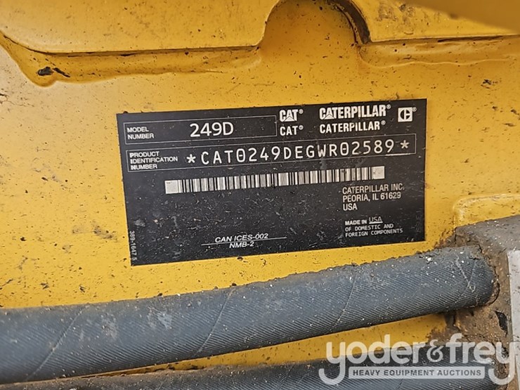 2018-caterpillar-249d-image-30