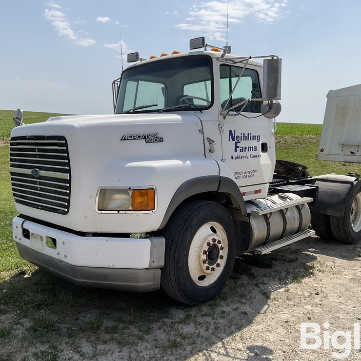1992 FORD LA9000