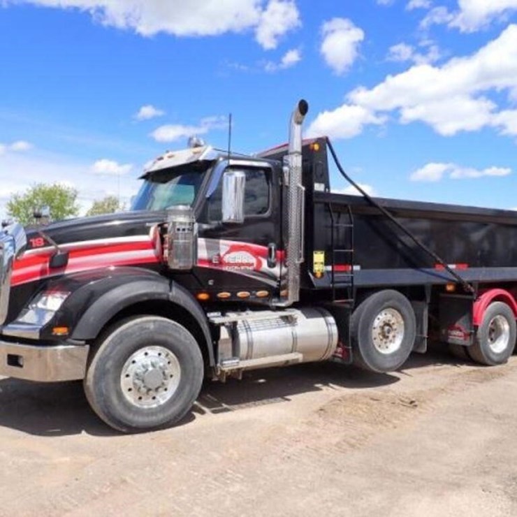 2022 INTERNATIONAL HX620
