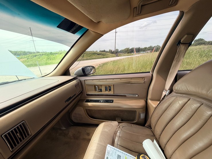 #24067-•-1994-buick-roadmaster-passenger-car-image-41