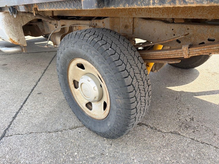 2008-ford-f250-image-13