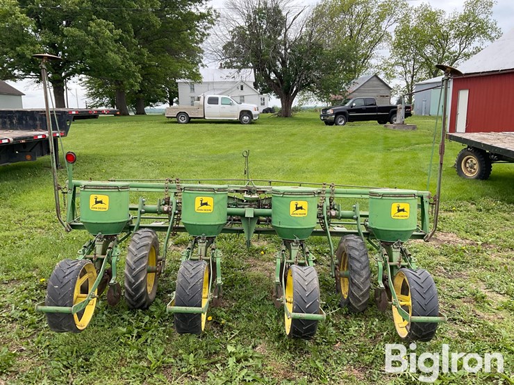 john-deere-1240-image-6