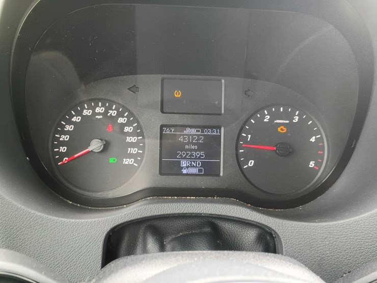 2019-mercedes-benz-sprinter-2500-image-47