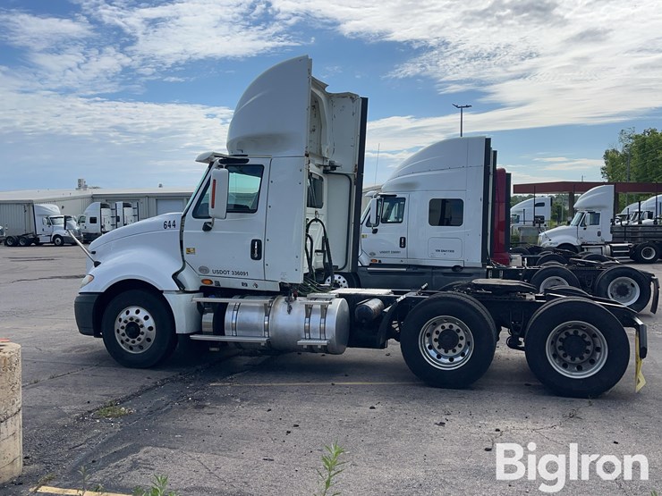 2015-international-prostar-image-8