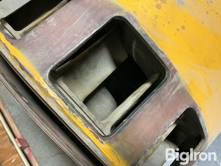 caterpillar-d353-image-11