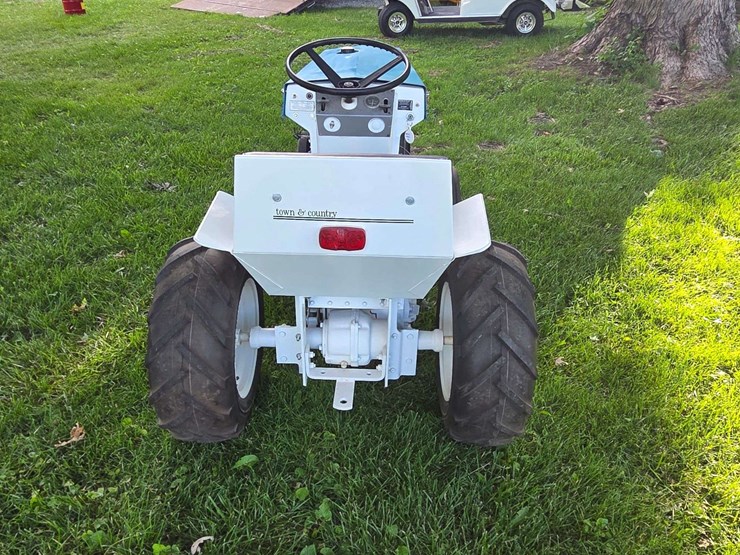 white-town-&-country-114-hydro-image-5