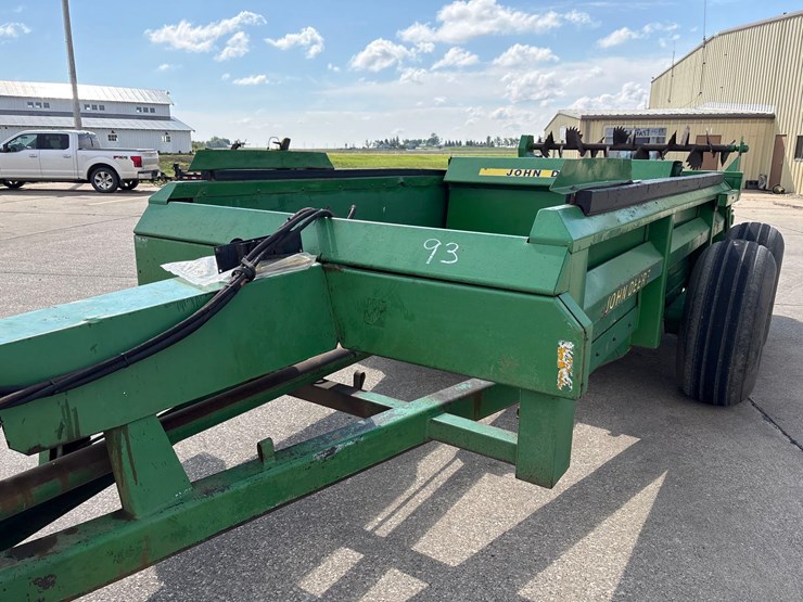 john-deere-785-image-30