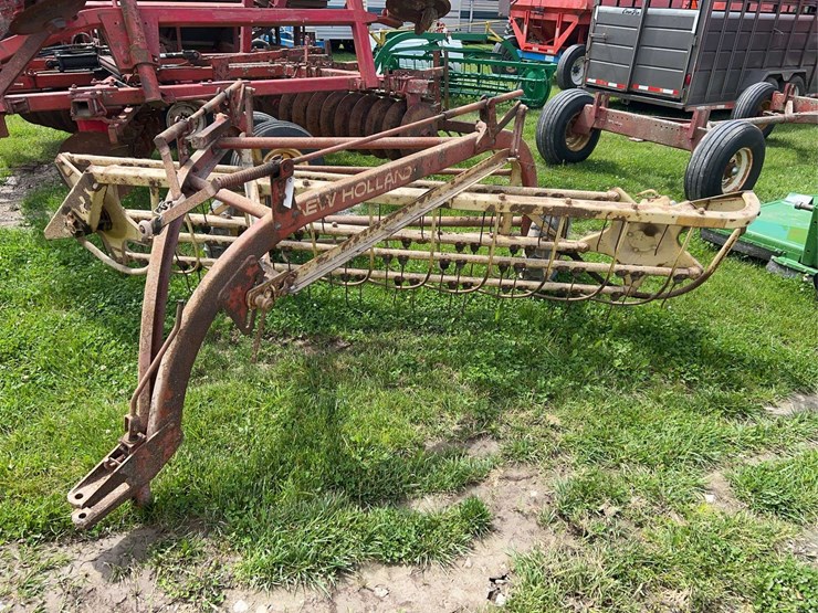 new-holland-256-image-1