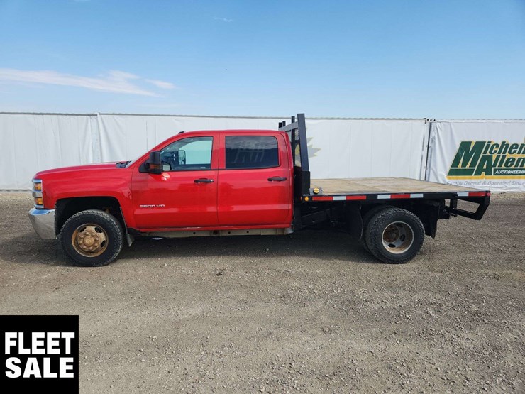 2019-chevrolet-silverado-3500hd-image-21